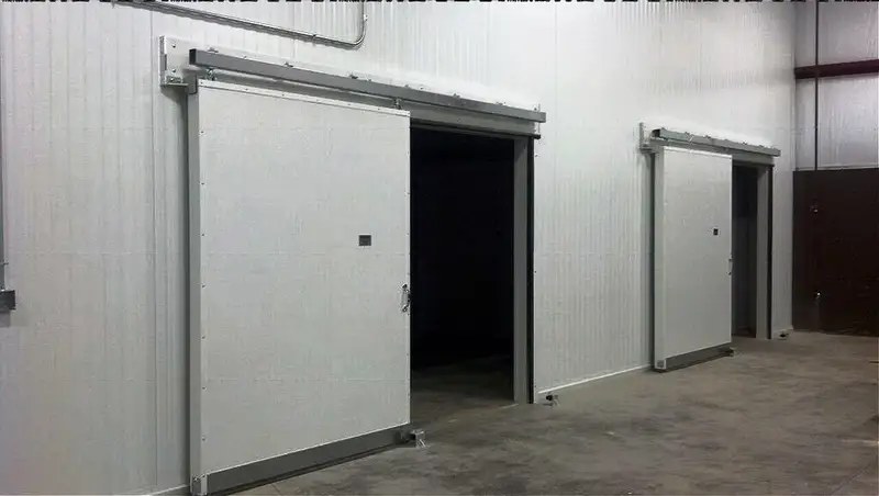 Horizontal sliding doors